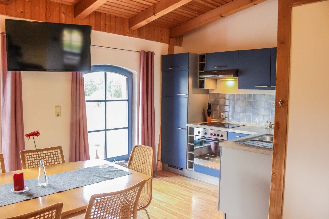 Wohnung 3 – Balkonwohnung mit Weidenblick und zwei Schlafzimmern